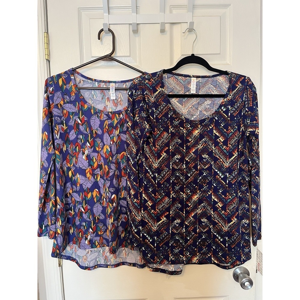 Lularoe Lynnae Women's Long Sleeve Multicolor Top Size Small Set Of 2 Feather